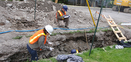 Supervision archéologique dans la rue Principale